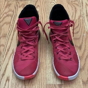 Hyper dunk basketball shoes